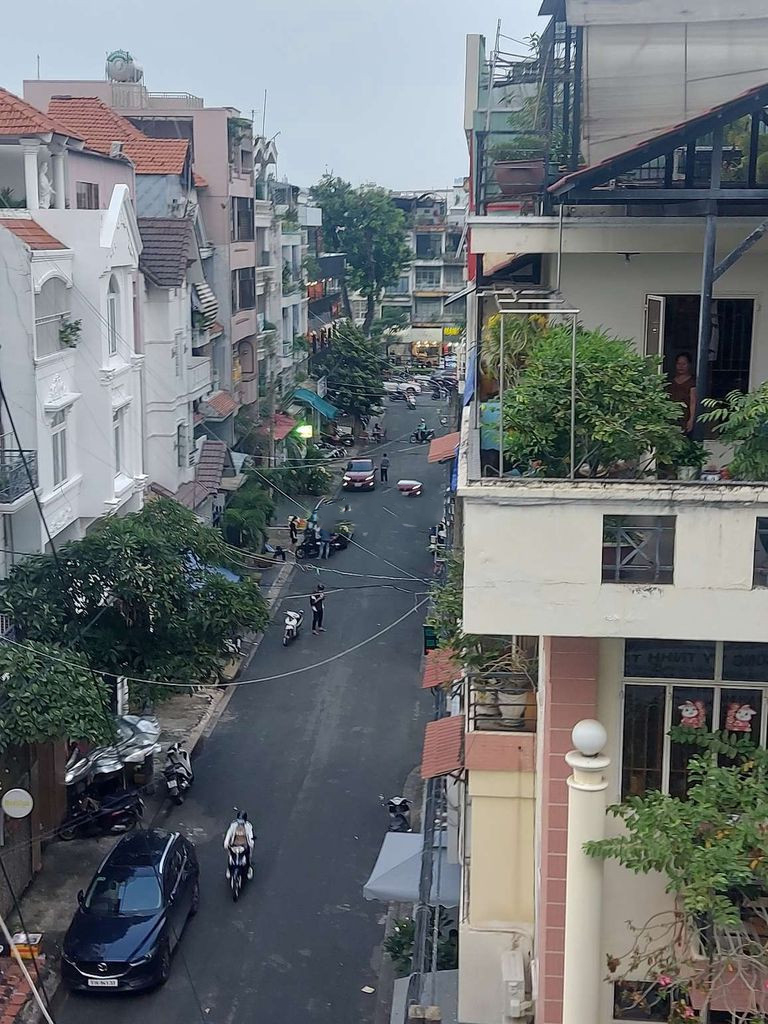 Cho thuê Nhà Hẻm XT 10m đường 3/2 . P.14, Quận 10